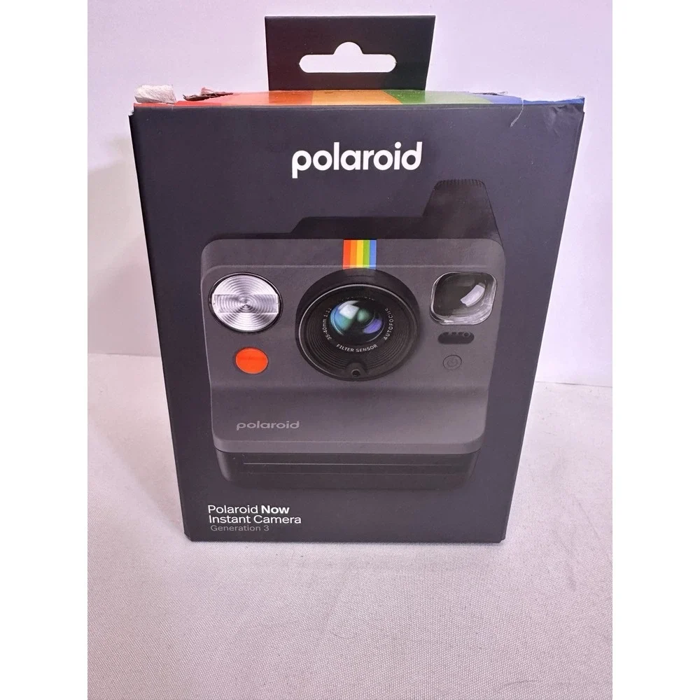 POLAROID NOW GEN 3 INSTANT CAMERA (Plus 4 Instant Photos)